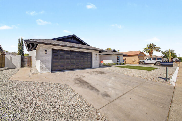 Property Photo: 6332 W Cheryl Drive AZ 85302