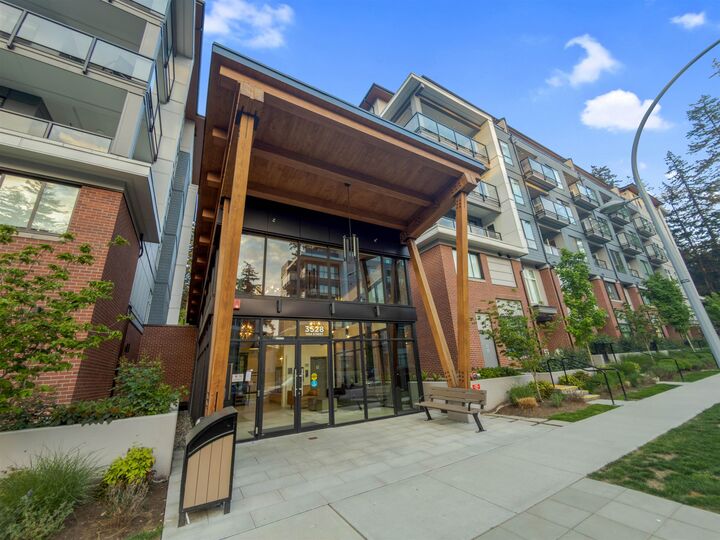 Property Photo:  3528 146A Street 102  BC V4P 0H4 