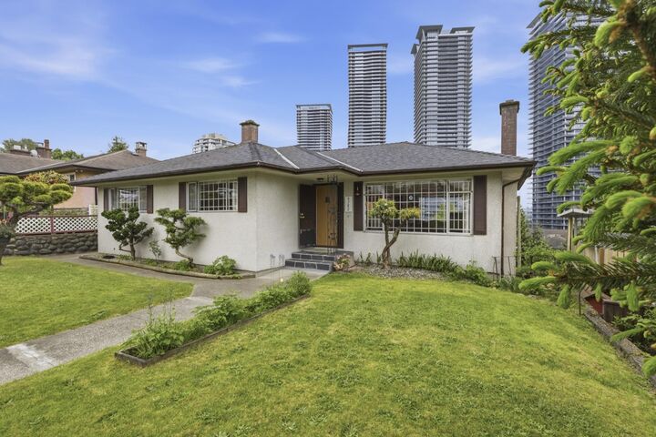 Property Photo:  4782 Ridgelawn Drive  BC V5C 3Y2 