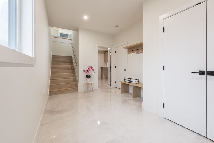 Property Photo:  46339 Maple Avenue  BC V2P 2J5 