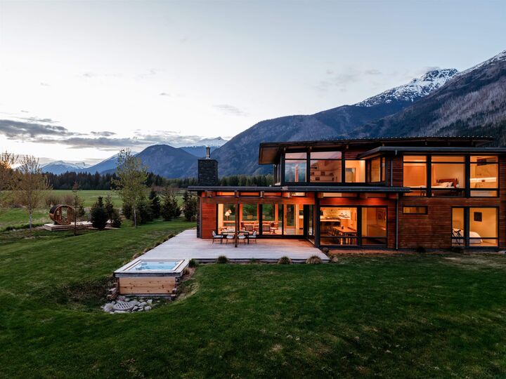9209 Pemberton Meadows Road — photo 1