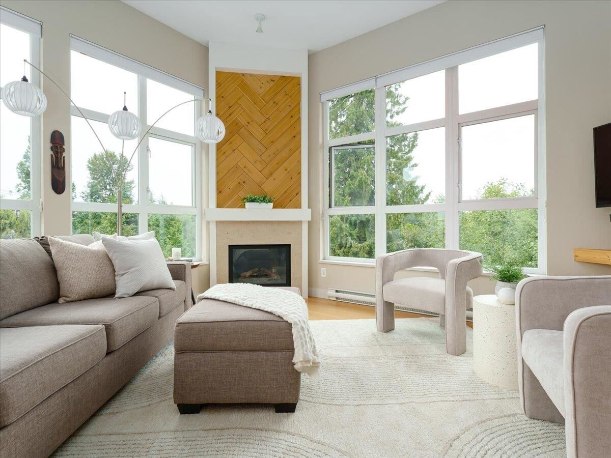 Property Photo:  3732 Mt Seymour Parkway 402  BC V7G 1C3 