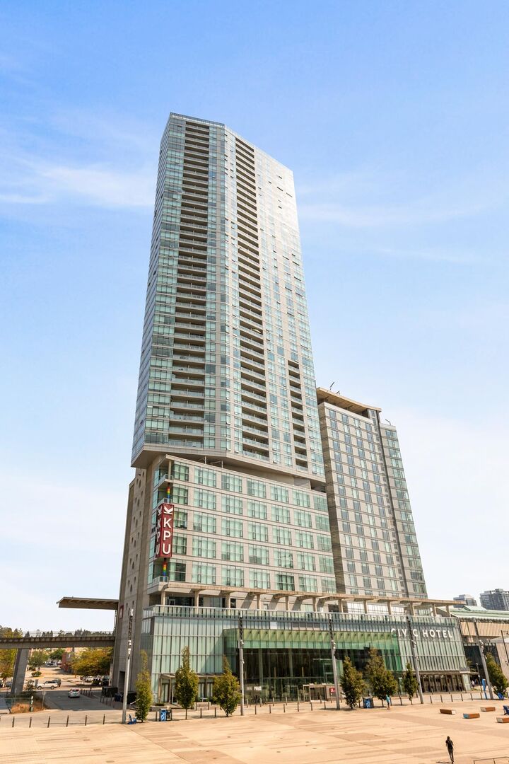 Property Photo: 13495 Central Avenue 3701 BC V3T 0K2