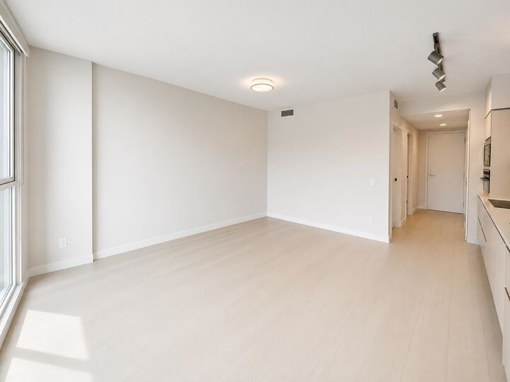 Property Photo:  180 E 2nd Avenue 620  BC V5T 0K4 