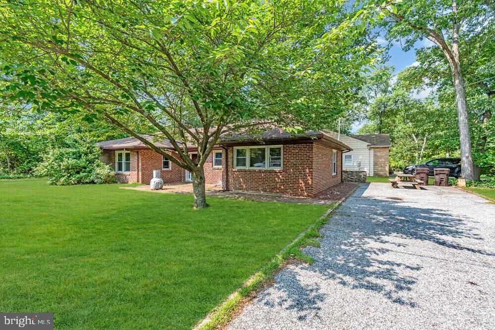 Property Photo:  27 Litle Avenue  NJ 08075 