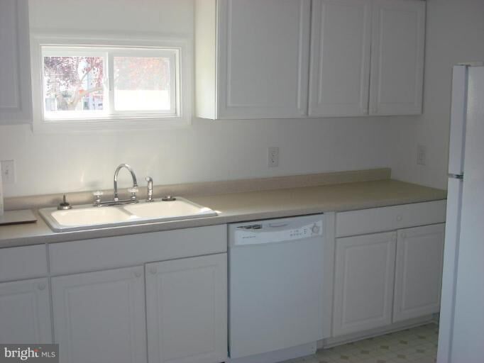 Property Photo:  17813 Willow Road  VA 22026 