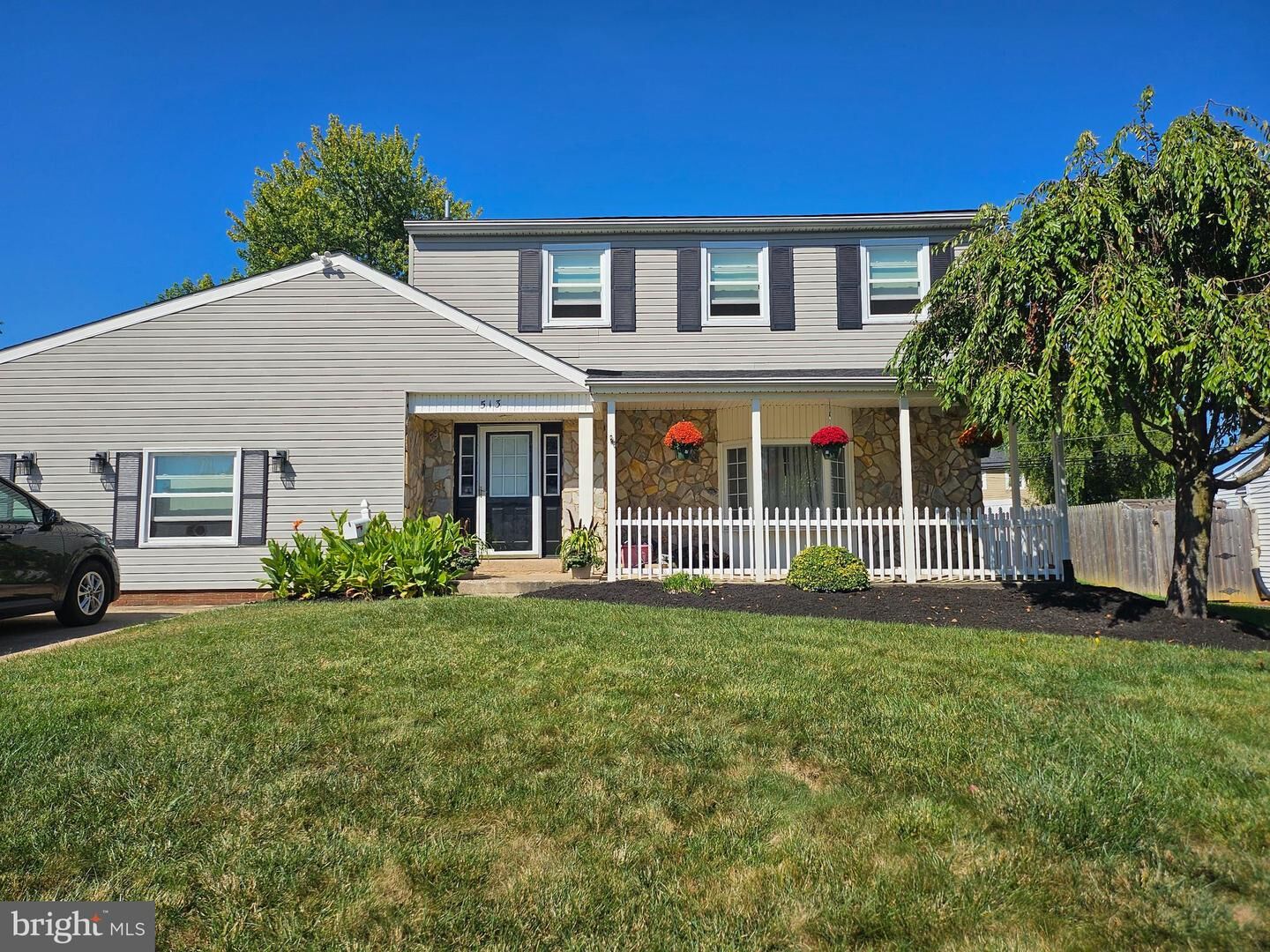 Property Photo:  513 Valmore Road  PA 19030 