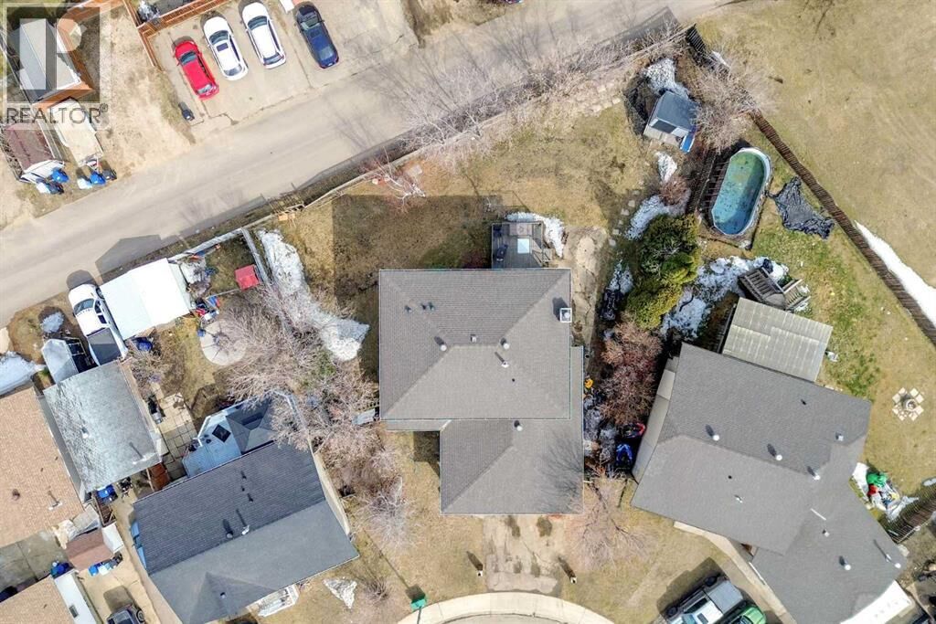 Property Photo: 145 Robin Crescent AB T9H 2W4