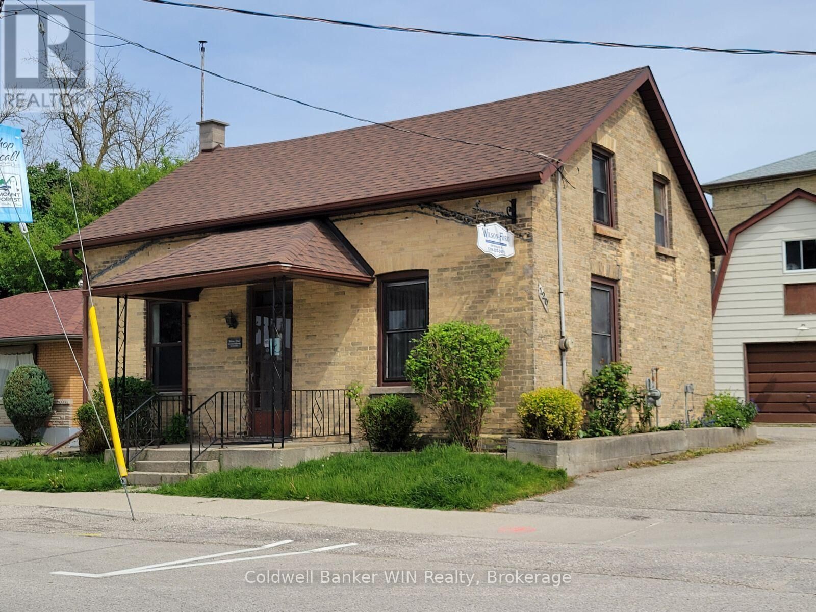 Property Photo:  120 King Street East  ON N0G 2L2 