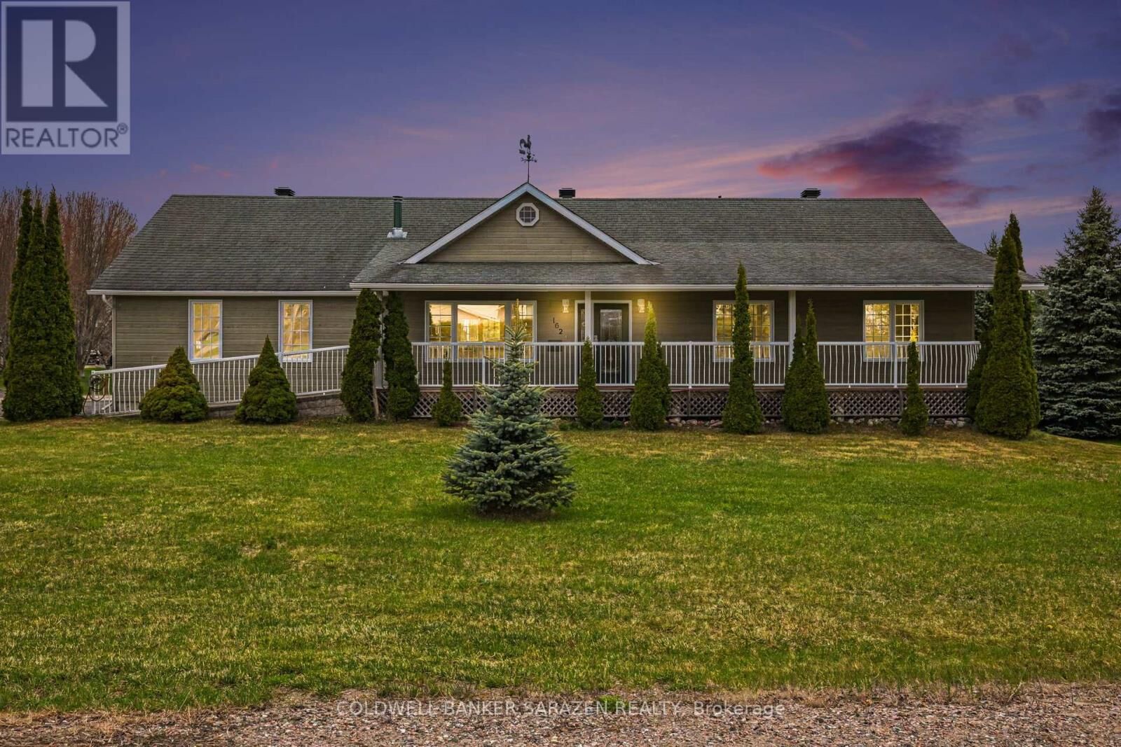 Property Photo:  162 Erindale Avenue  ON K7V 4M2 