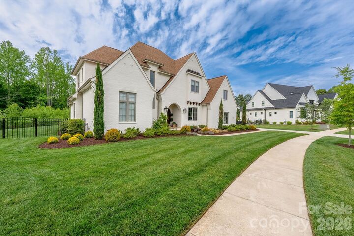 Property Photo:  10201 Laurier Lane  NC 28078 