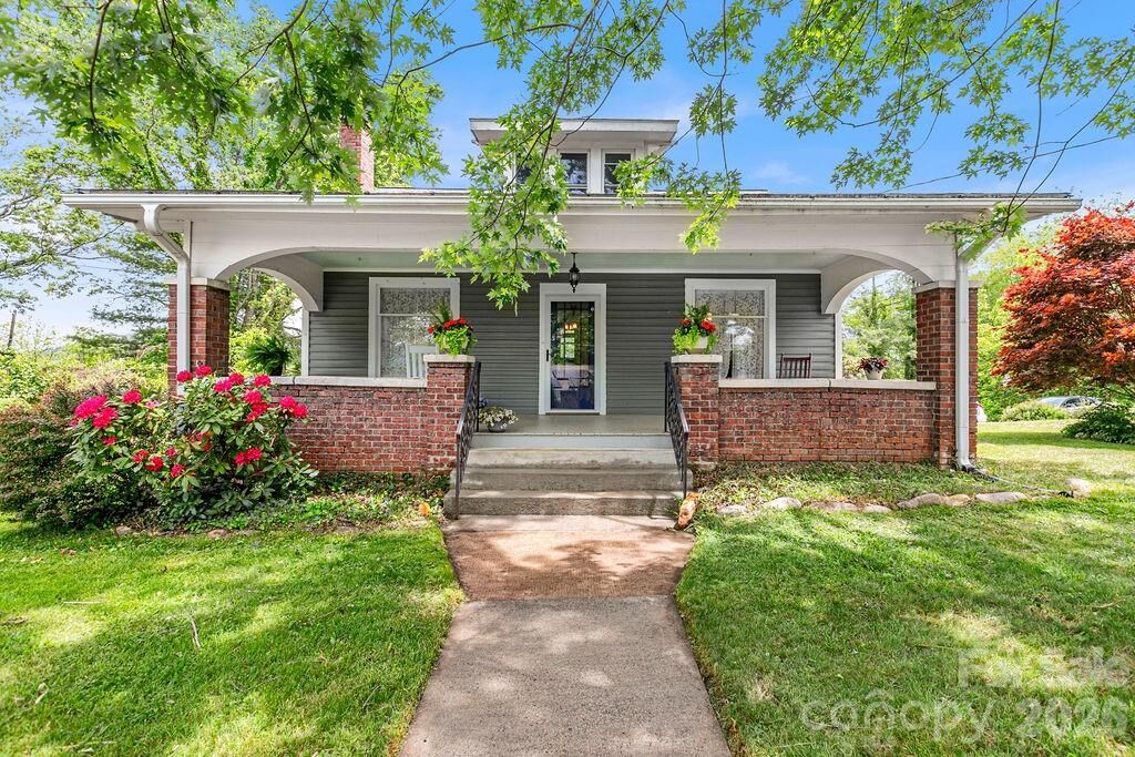 Property Photo:  41 Harrison Street  NC 28716 