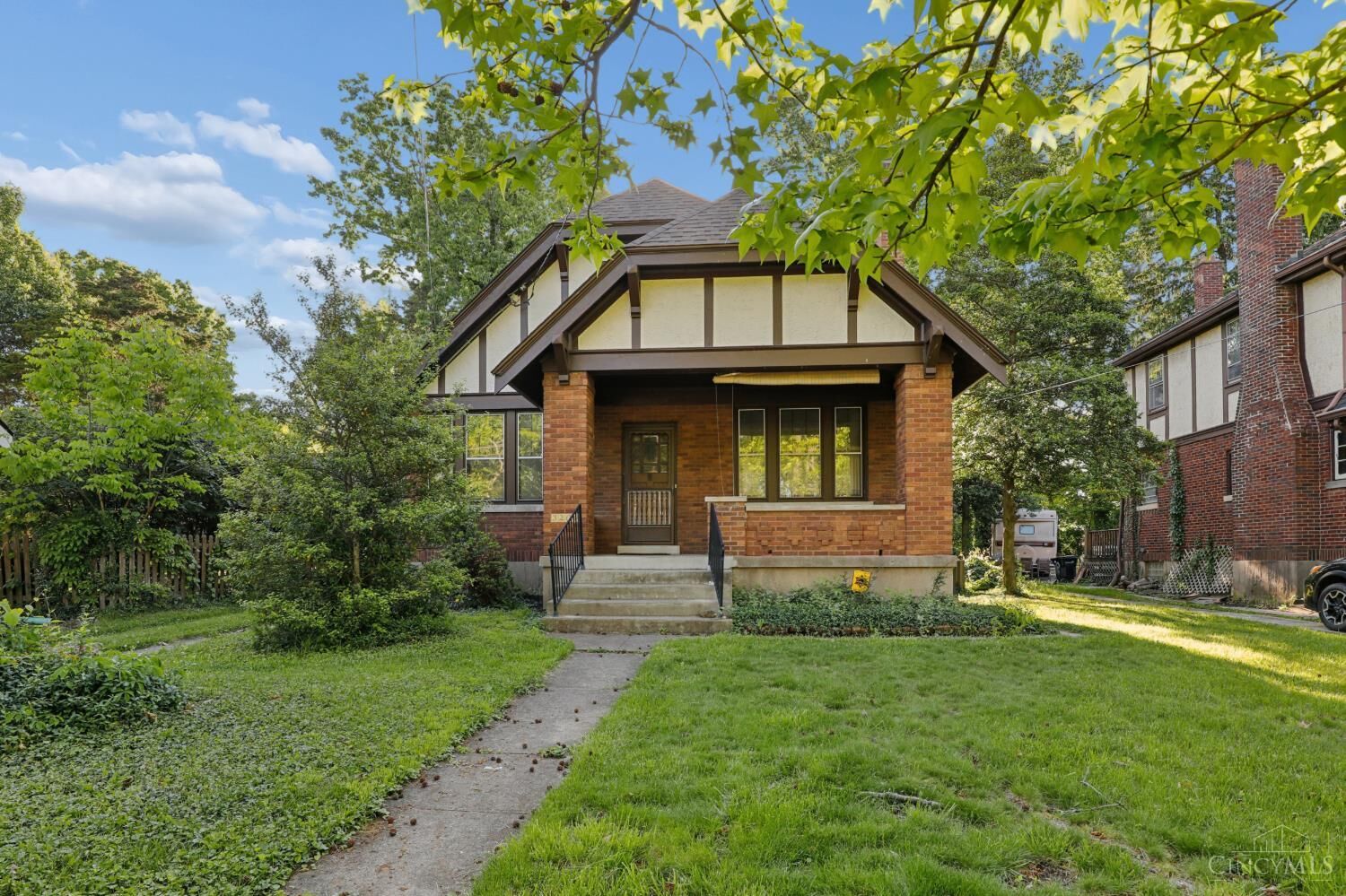 Property Photo:  3204 Boudinot Avenue  OH 45211 