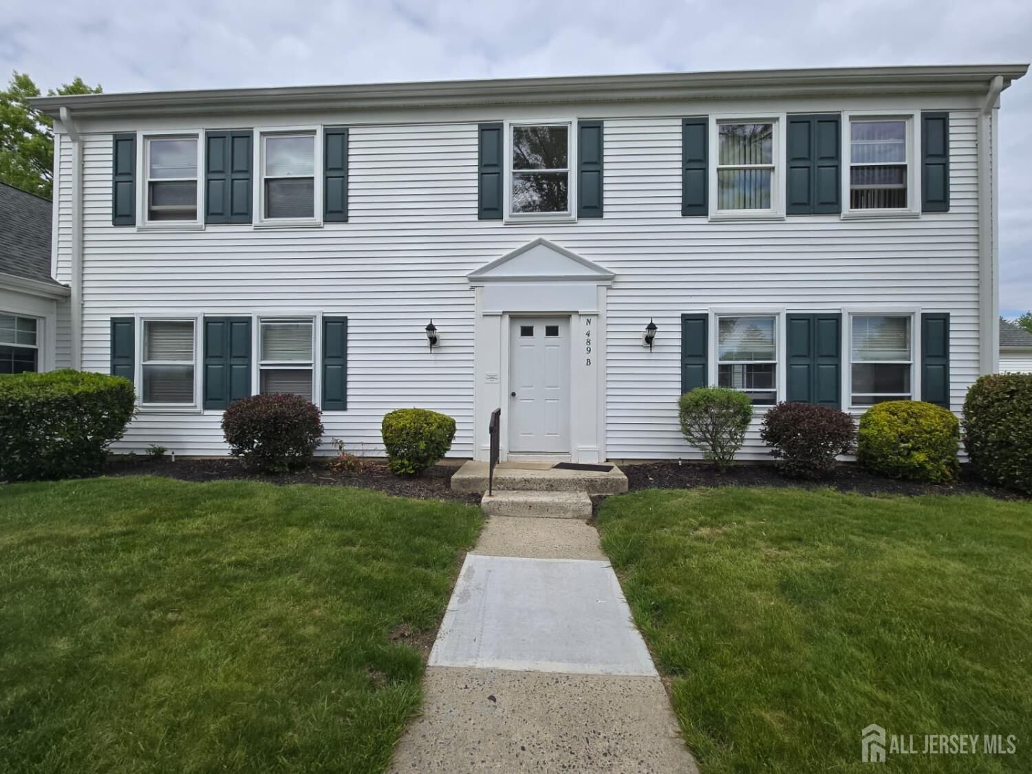 Property Photo: 489 New Haven Way B NJ 08831