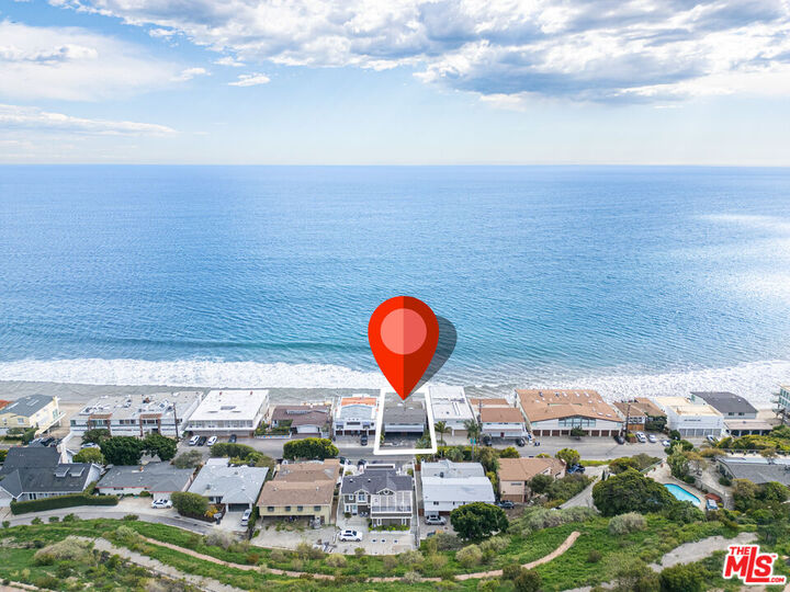 Property Photo:  25154 Malibu Rd  CA 90265 