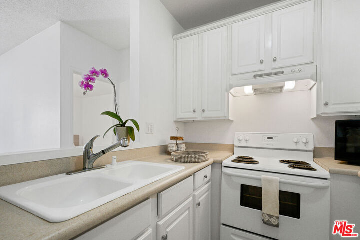 Property Photo: 23901 Civic Center Way CA 90265