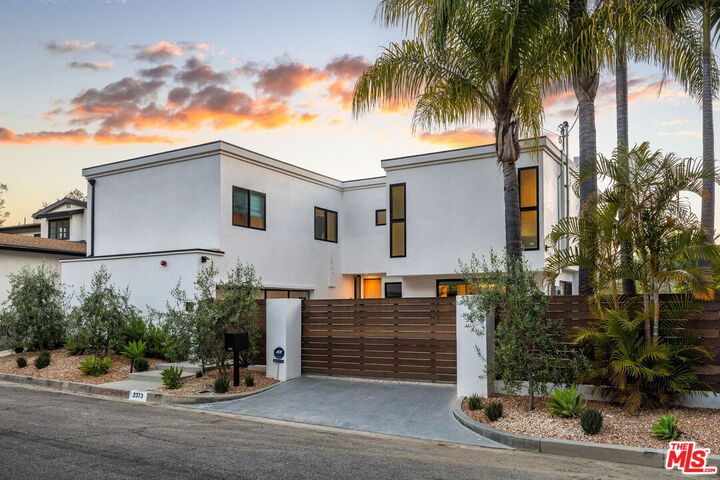 Property Photo:  2373 Nalin Dr  CA 90077 