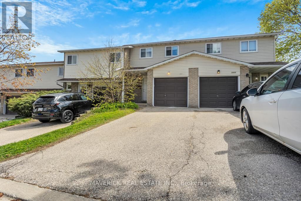 Property Photo:  308 Bluevale Street North F  ON N2J 4G3 