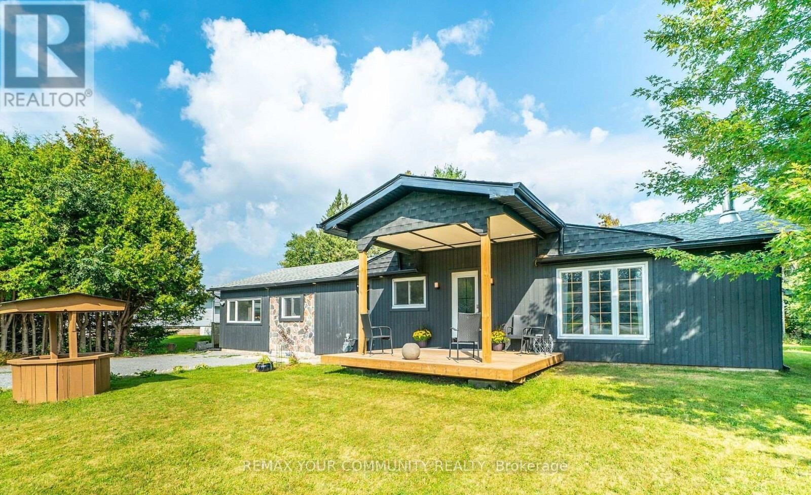 Property Photo:  9 Emily Court  ON K0L 2W0 