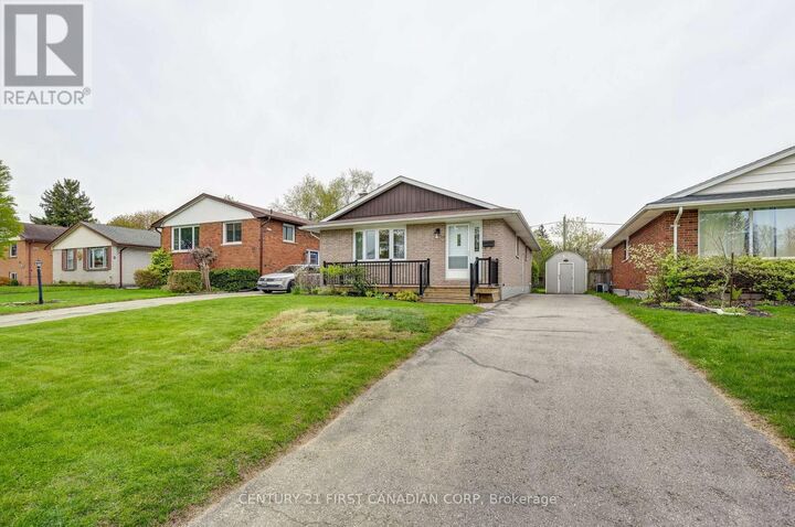 Property Photo:  12 Rosemount Crescent  ON N5P 2J1 