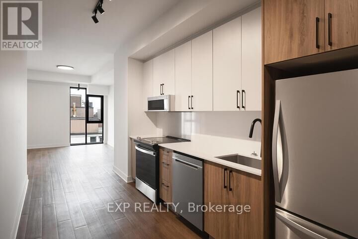 Property Photo:  331 Cooper Street 204  ON K2P 0G5 