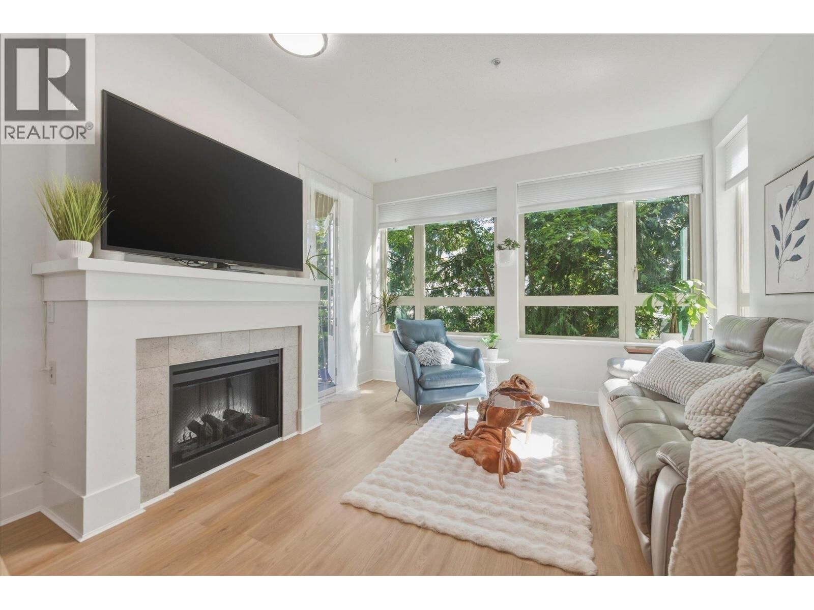 Property Photo:  1111 East 27th Street 308  BC V7J 1S3 