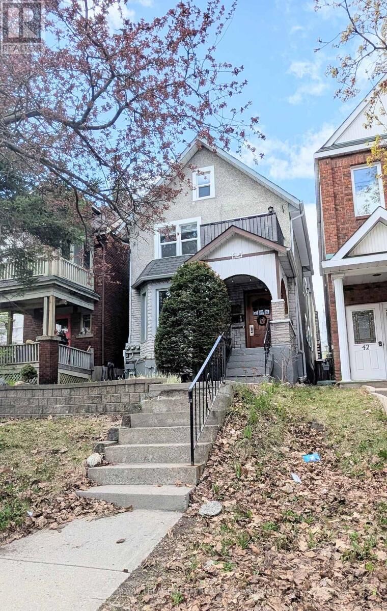 Property Photo:  44 Spadina Avenue Unit 1  ON K1Y 2B6 