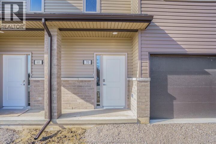 Property Photo:  9 Magnolia Lane  ON N7M 0W7 