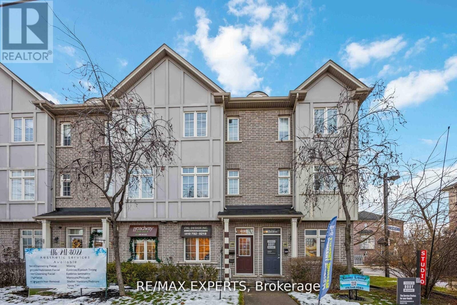 Property Photo:  19B Oak Street  ON M9N 0A4 