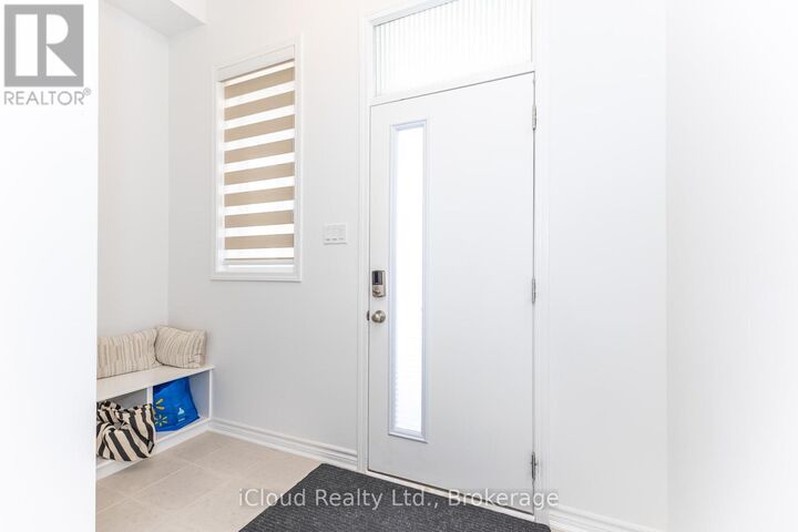 Property Photo:  302 Calla Point  ON L9T 2X5 