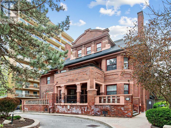 Property Photo:  212 St. George Street 102  ON M5R 2N5 