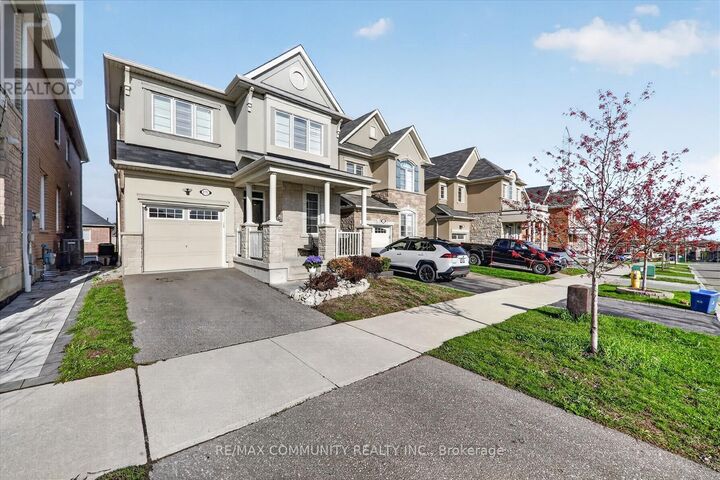 Property Photo:  2725 Sapphire Drive  ON L1X 0G3 