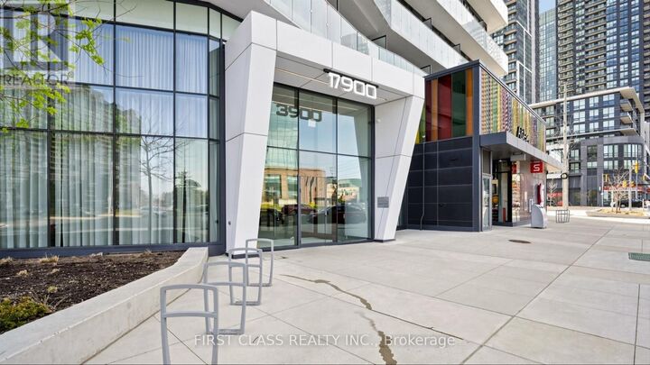 Property Photo:  3900 Confederation Parkway 4204  ON L5B 0M3 