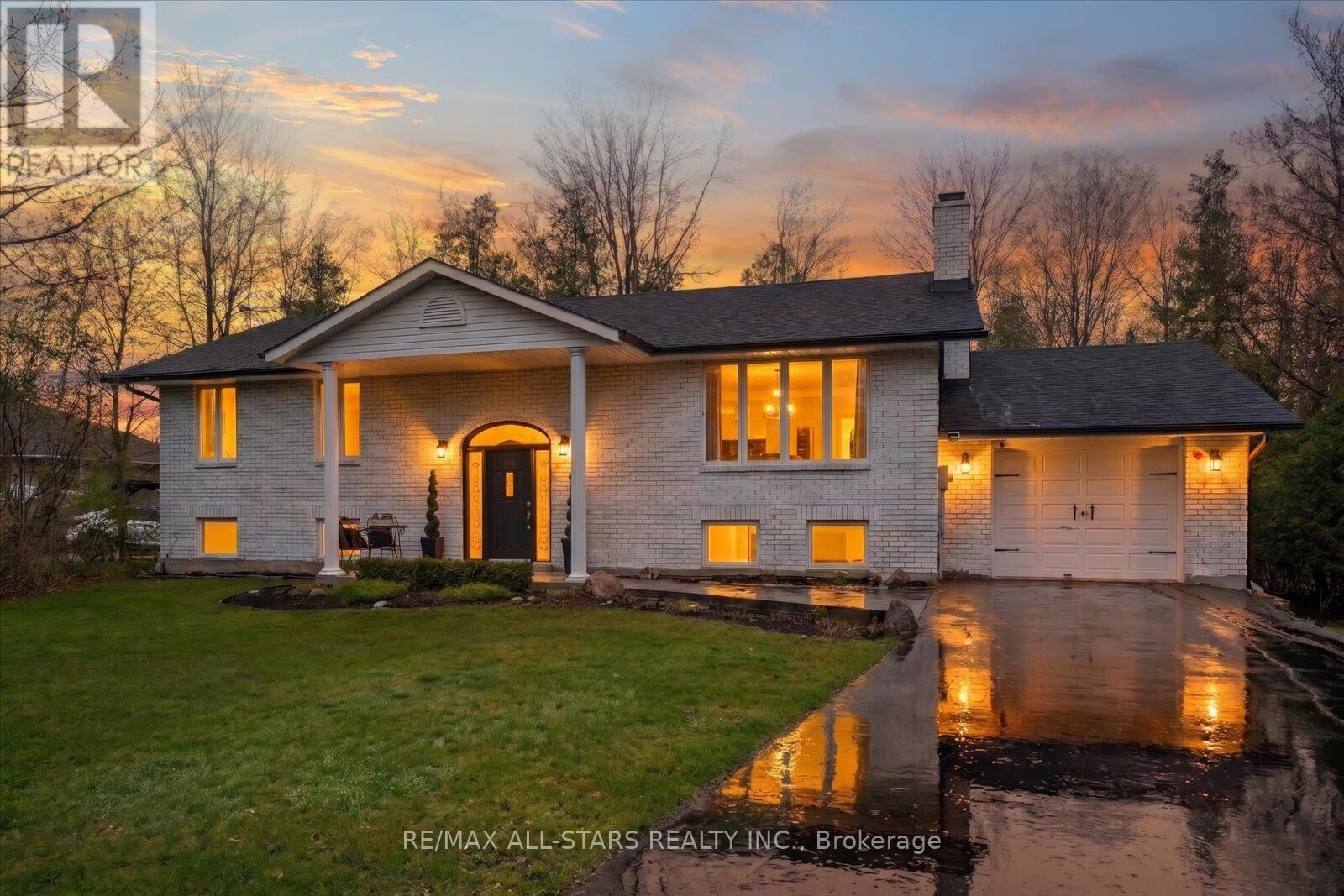 Property Photo:  127 Pinecrest Road  ON L0E 1N0 