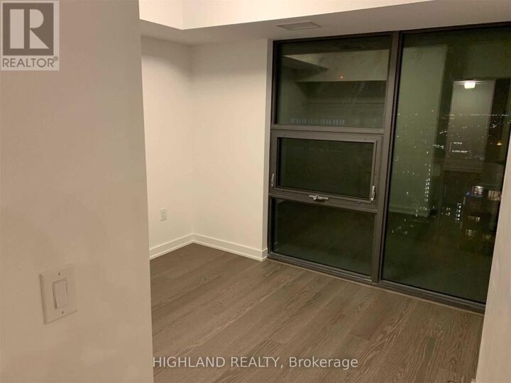 Property Photo:  11 Wellesley Street West 3206  ON M4Y 0G4 
