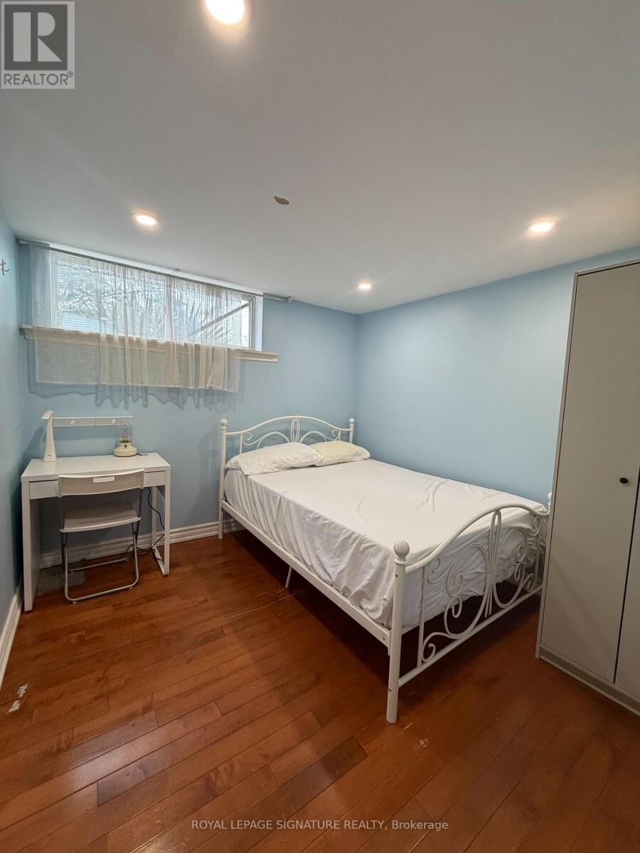 Photo de la propriété:  169 McGill Street  ON L5A 1V1 