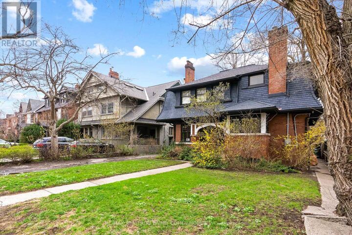 Property Photo:  147 Farnham Avenue  ON M4V 1H7 