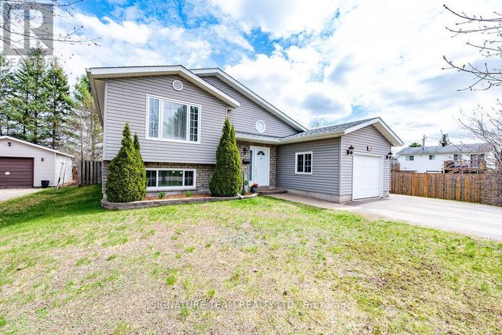 Property Photo:  41 Audrey Street  ON K8H 1N5 
