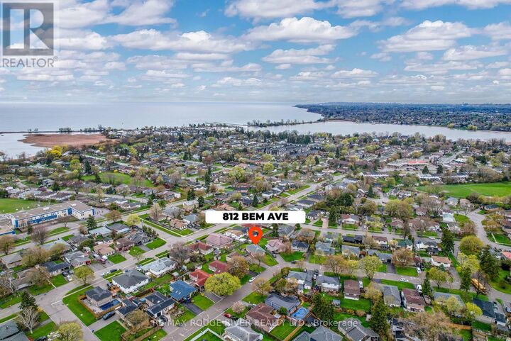 Property Photo:  812 Bem Avenue  ON L1W 1X1 