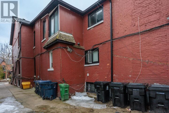 Property Photo:  70 Melbourne Avenue  ON M6K 1K7 
