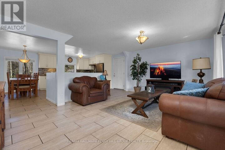 Property Photo:  144 Trout Lane  ON L9M 0J1 