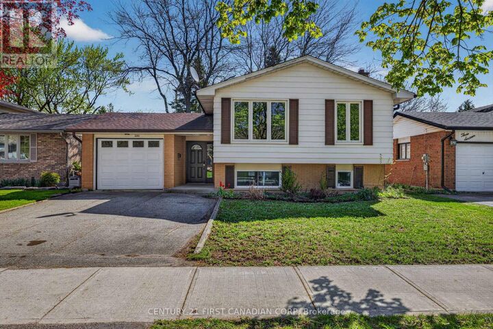 Property Photo:  320 Blue Forest Drive  ON N6G 3K3 