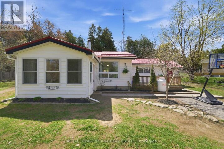 Property Photo:  28 South Bayou Road  ON K0M 1N0 