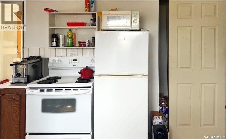 Property Photo:  58 5th Street SE  SK S0A 3B0 