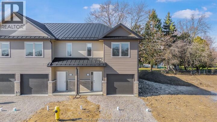 Property Photo:  16 Magnolia Lane  ON N7M 0W7 