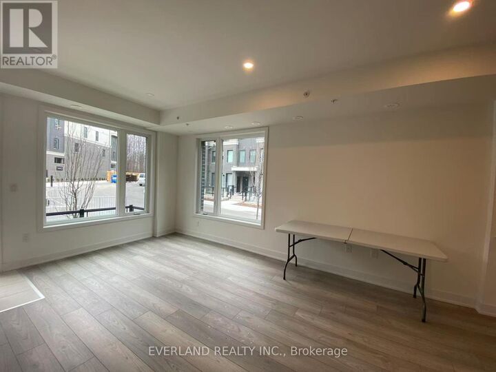 Property Photo:  3476 Widdicombe Way 28  ON L5L 0B8 