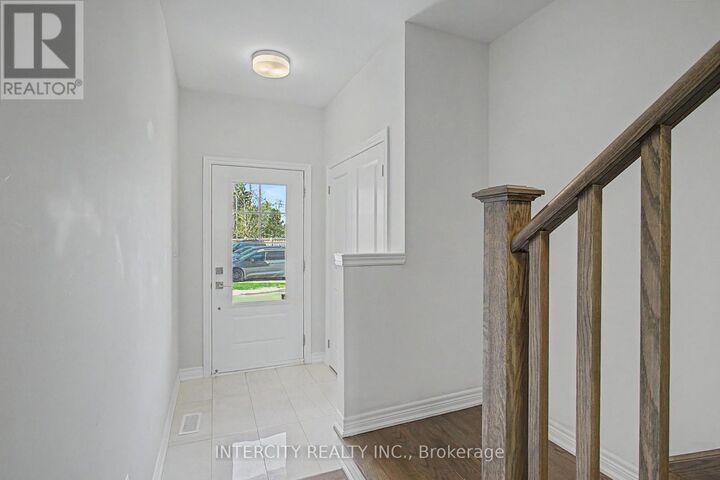 Property Photo:  21 Folcroft Street  ON L6Y 0B6 