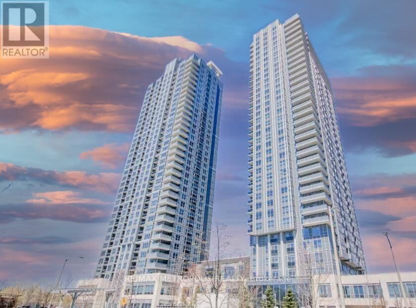 Property Photo:  255 Village Green Square 609  ON M1S 0L3 