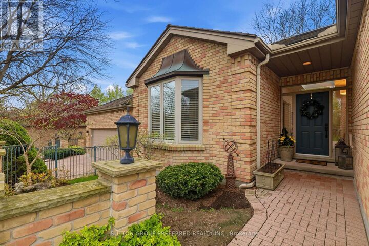 Property Photo:  1040 Riverside Drive 15  ON N6H 5N4 