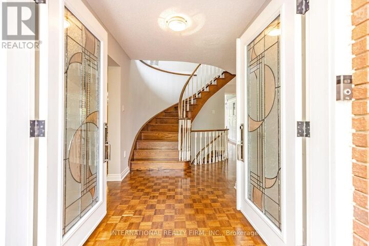 Property Photo:  1236 Fleet Street  ON L5H 3P5 